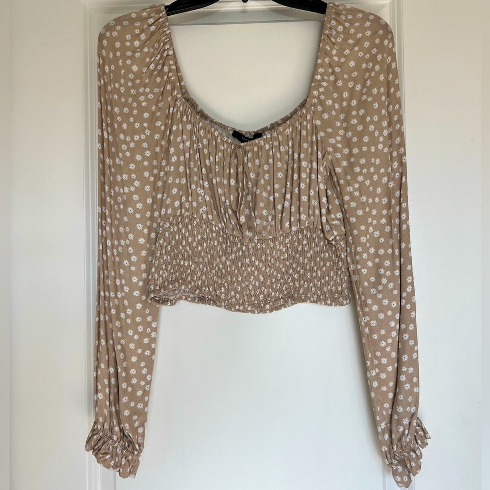NWT Forever 21 Floral Long Sleeve Smocked Blouse